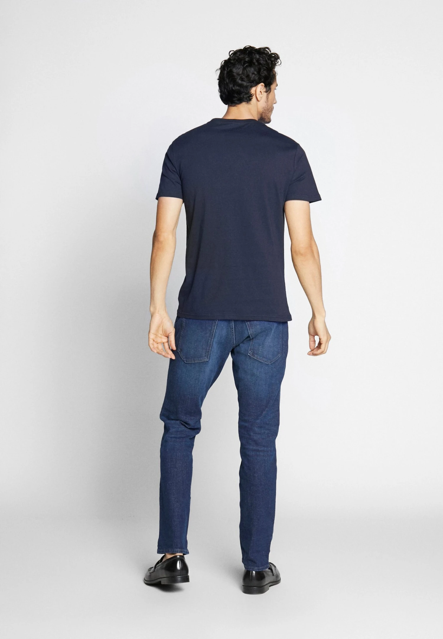 Pier One 4 Pack - T-Shirt Basic - Black/White/Blue 5 Pier One 4 Pack - T-Shirt Basic - Black/White/Blue - Afbeelding 3