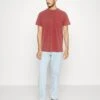 Pier One 5 Pack - T-Shirt Basic - Off-White/Lilac/Light Red 1 Pier One 5 Pack - T-Shirt Basic - Off-White/Lilac/Light Red -Pier One 2fdf1f918b06483688987a2e73a0059c