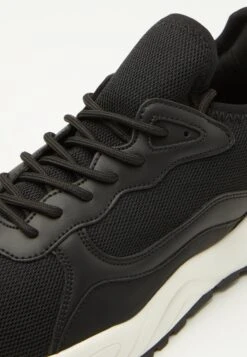 Pier One Unisex - Sneakers Laag - Black/White 13 Pier One Unisex - Sneakers Laag - Black/White -Pier One 383be7e17d7b4e6fb1f7aa6c378ae4ea