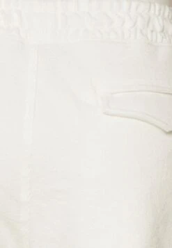 Pier One Trainingsbroek - White 12 Pier One Trainingsbroek - White -Pier One 386adaf7ee91480f99e05bbe94209d4d