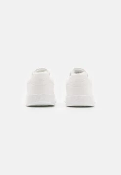 Pier One Unisex - Sneakers Laag - White -Pier One 4983de3eec88467780097e91a4c2581a