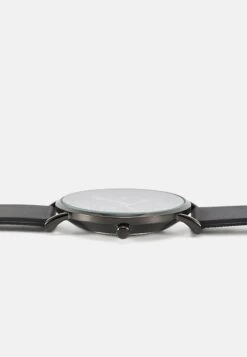 Pier One Unisex - Horloge - Black 8 Pier One Unisex - Horloge - Black -Pier One 4a4c5fd2ccf24a73a7e672b724fd8279