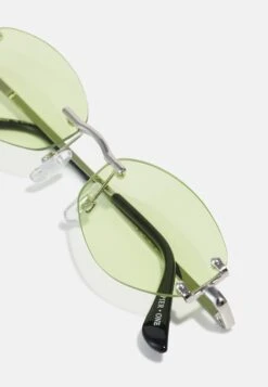 Pier One Unisex - Zonnebril -Green -Pier One 6c5660cb198a4273a5c8fcc982a3d0e1