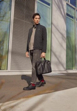 Pier One Leather - Veterschoenen - Black 12 Pier One Leather - Veterschoenen - Black -Pier One 6c614df4222a4f3185b9d5cc4267bfb8