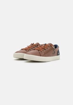 Pier One Unisex - Sneakers Laag - Cognac -Pier One 7861d8a20a8a4de4aff533d8385fb7dc