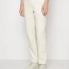Pier One Chino - White 2 Pier One Chino - White -Pier One 7d4fef976fc24c14bda4e8aa626b3a74