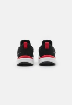 Pier One Sneakers Laag - Black -Pier One b7b739f0ca364a78824539095aac02ce