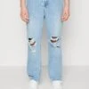 Pier One Distress On Knees - Relaxed Fit Jeans - Light Blue Denim 1 Pier One Distress On Knees - Relaxed Fit Jeans - Light Blue Denim -Pier One c70e5d5afc5f4fc1bdf2398420fe8195