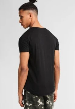 Pier One Garment Tee - T-Shirt Basic - Black 10 Pier One Garment Tee - T-Shirt Basic - Black -Pier One d6602250572043e18ca408482080235f