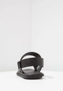 Pier One Sandalen - Black -Pier One e819b7c59f5a477281c4a36bc41d12ad