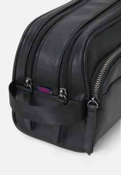 Pier One Toilettas - Black 9 Pier One Toilettas - Black -Pier One f533c08f73014507a19f0f1471b18552