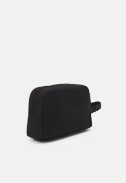 Pier One Toilettas - Black -Pier One f631ffbc5eb8434895836de0907c012f