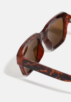 Pier One Unisex - Zonnebril - Black -Pier One faad10b8a5a2445f865f09b5d12427d1